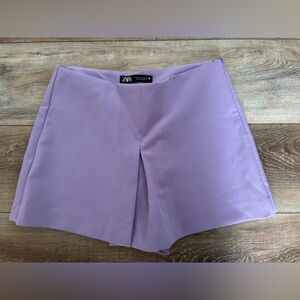 LIKE NEW! Zara shorts with skirt front!
